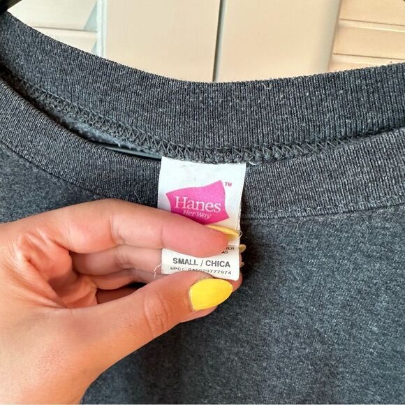 Hanes Grey Crewneck - Picture 5 of 6